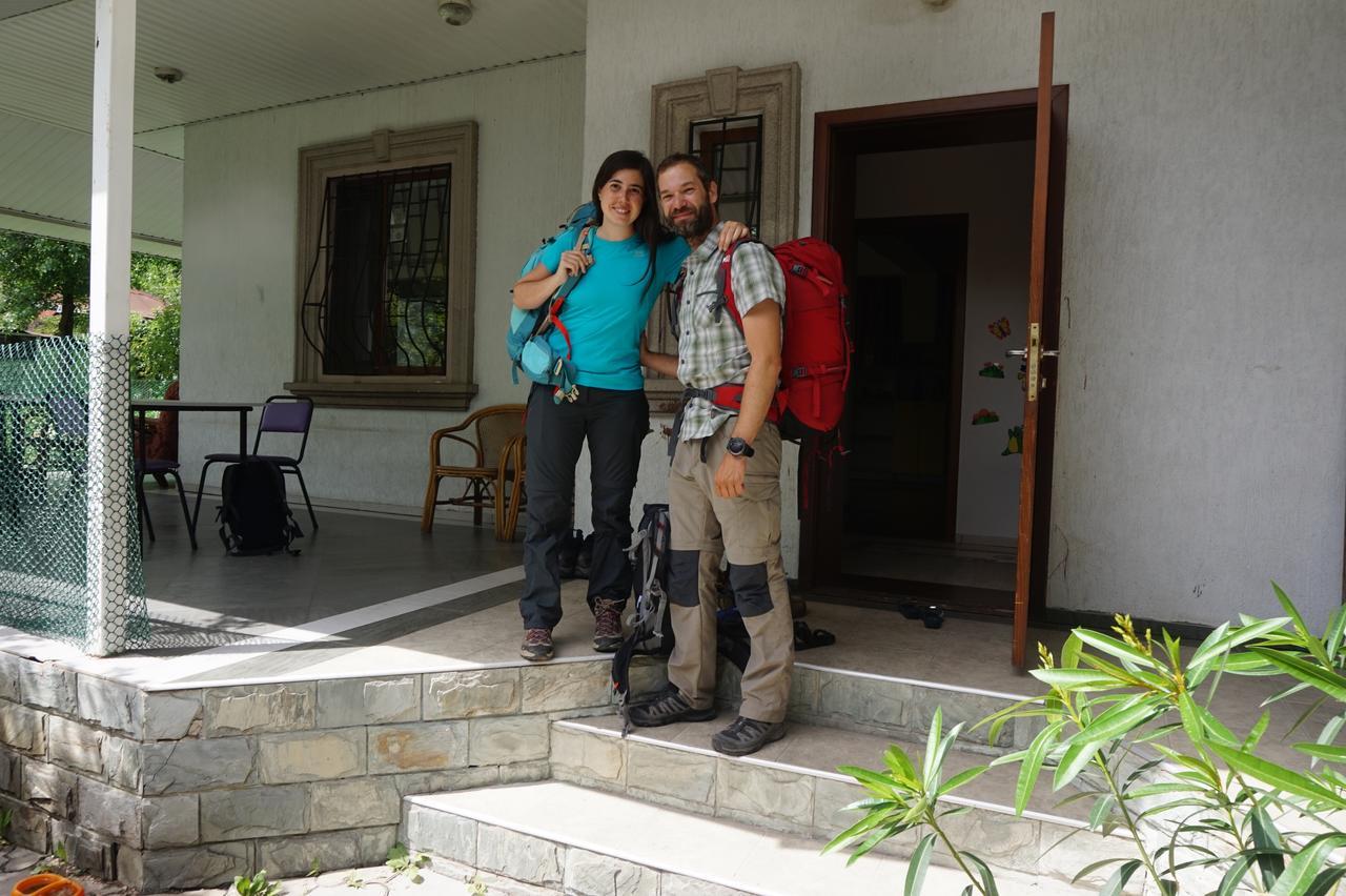"European" Backpackers Hostel In Almaty Exterior photo