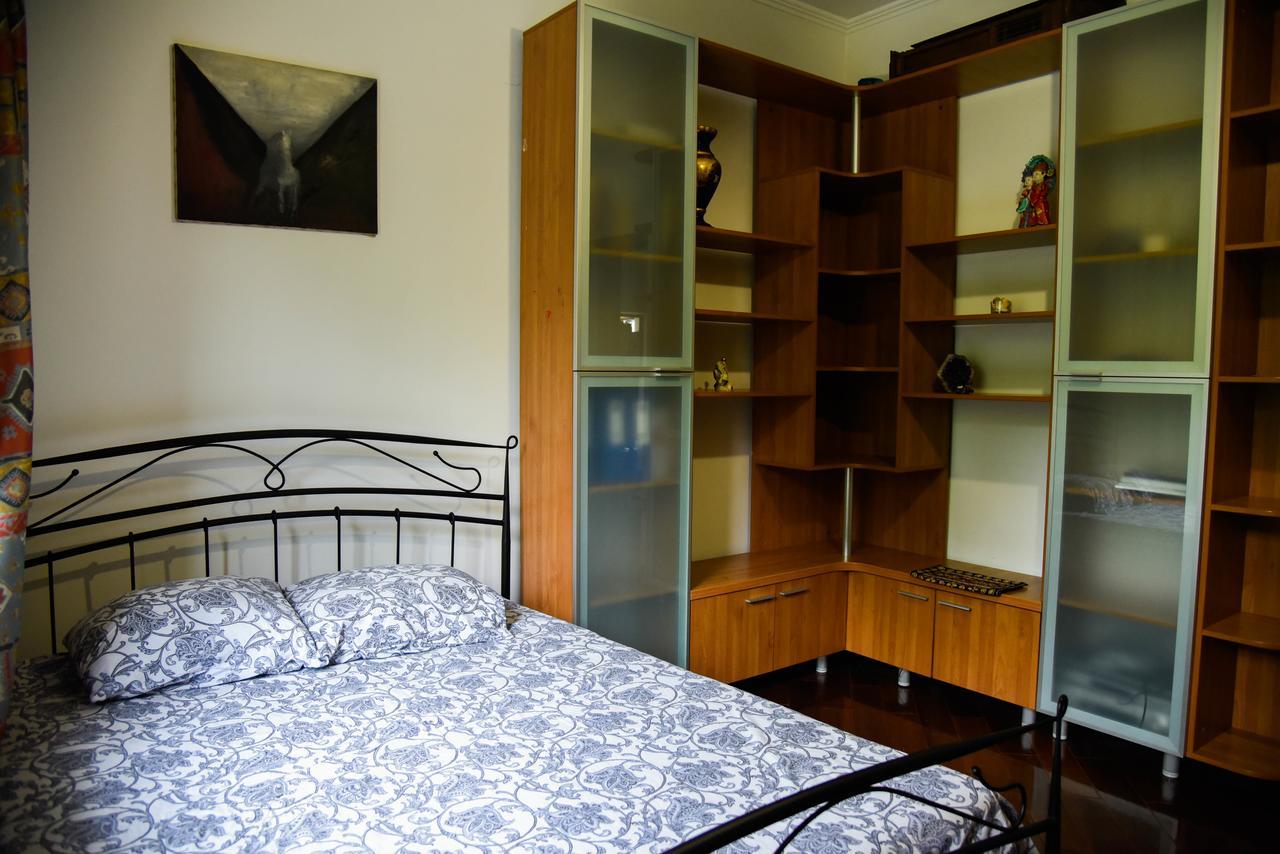 "European" Backpackers Hostel In Almaty Exterior photo